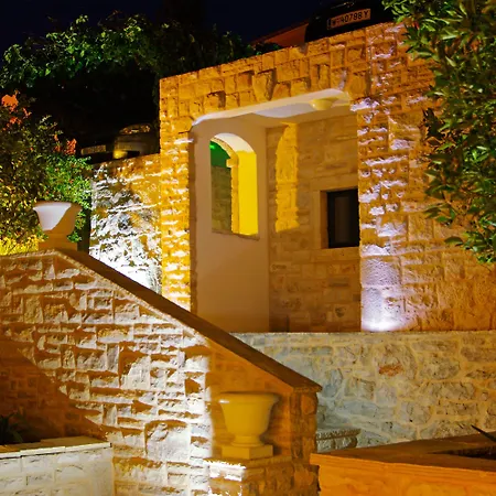 ホテル Boutique Telenta 4*
