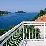 Boutique Telenta 4*