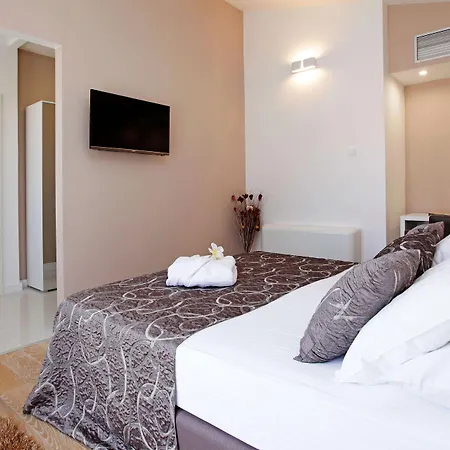 Boutique Telenta 4*