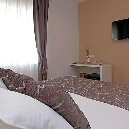 Hotel Boutique Telenta 4*