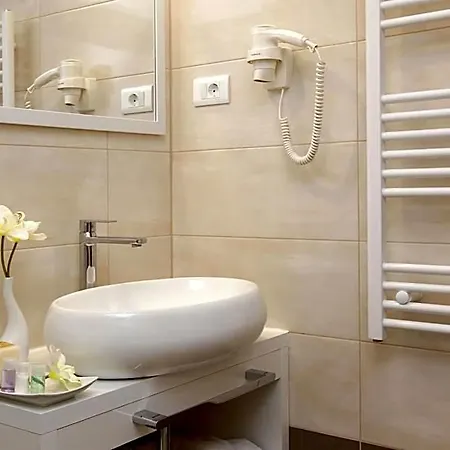 Hotel Boutique Telenta 4*